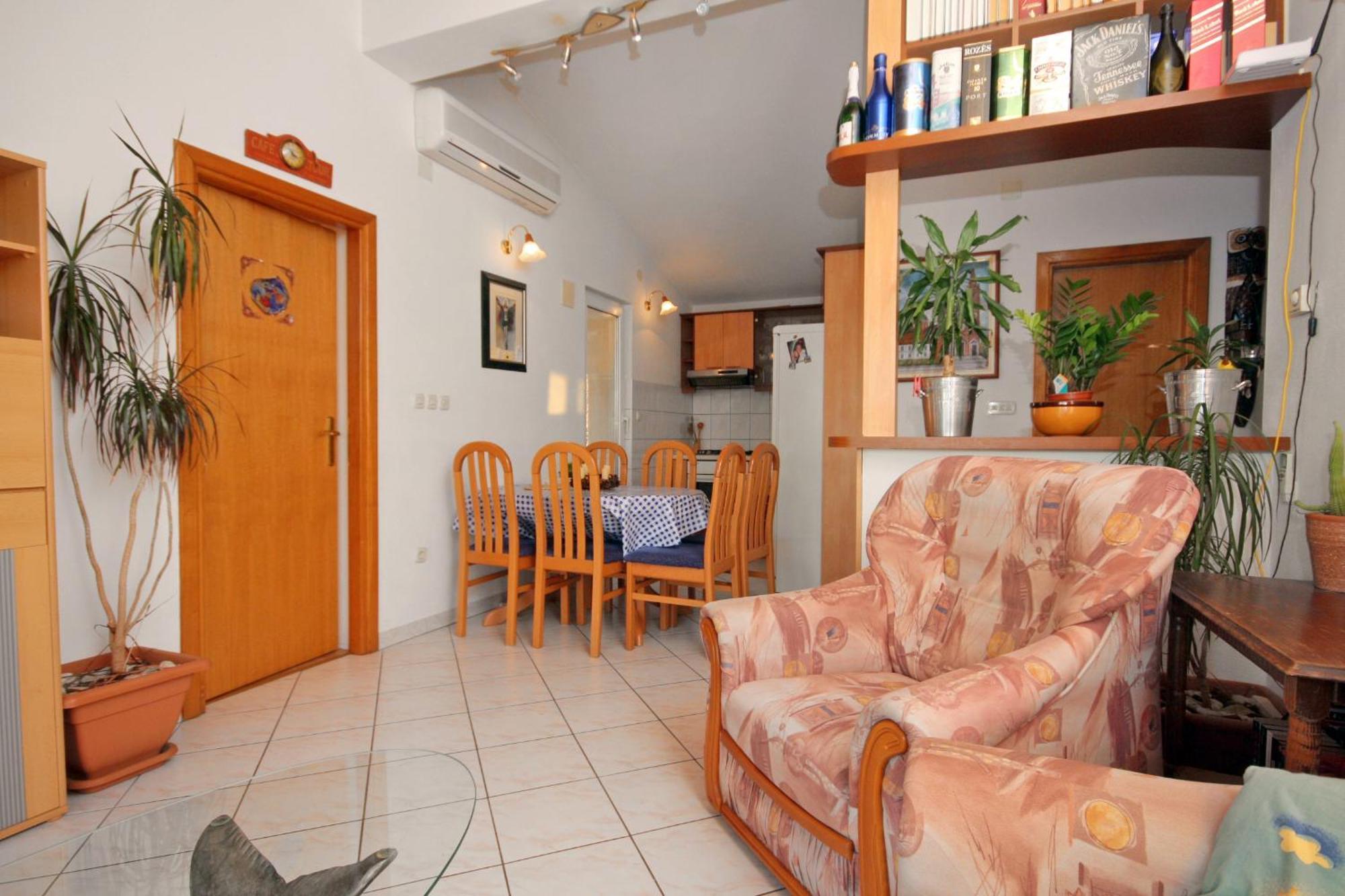 Apartments With A Parking Space Pisak, Omis - 5975 Rom bilde